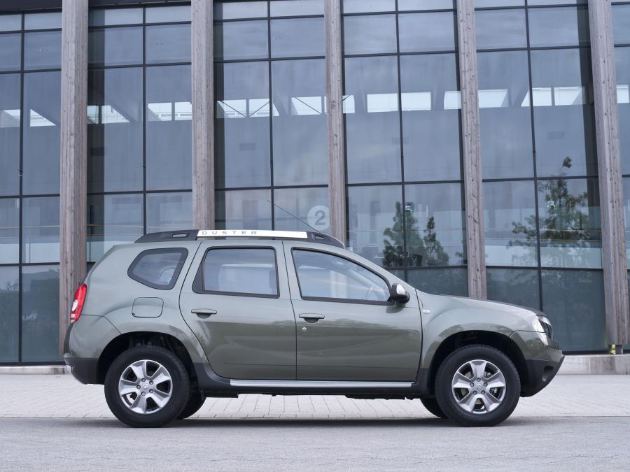  Dacia Duster Laureate 2014 года  (UK) (фото 10 из 11)